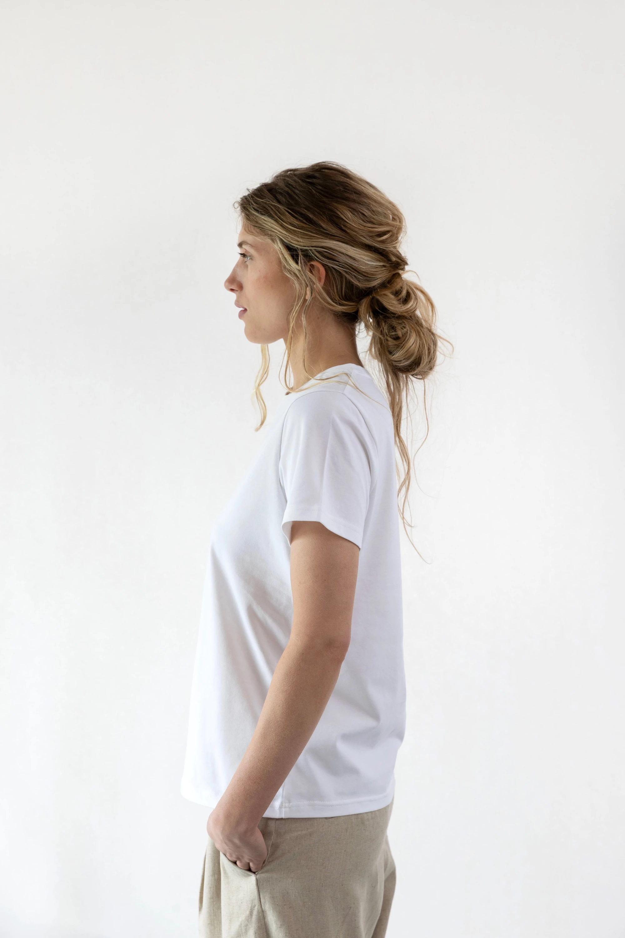 Straight T/ white