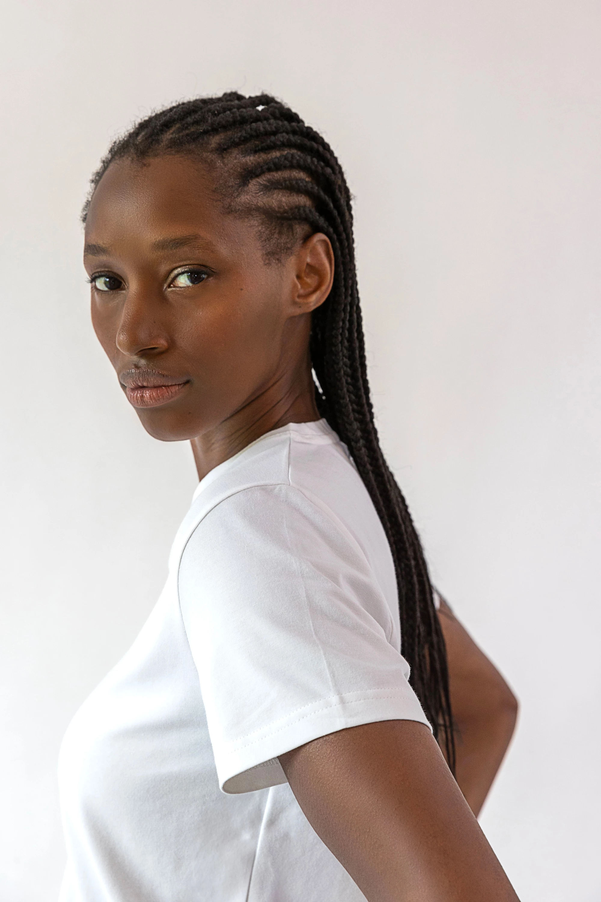 Straight T/ white